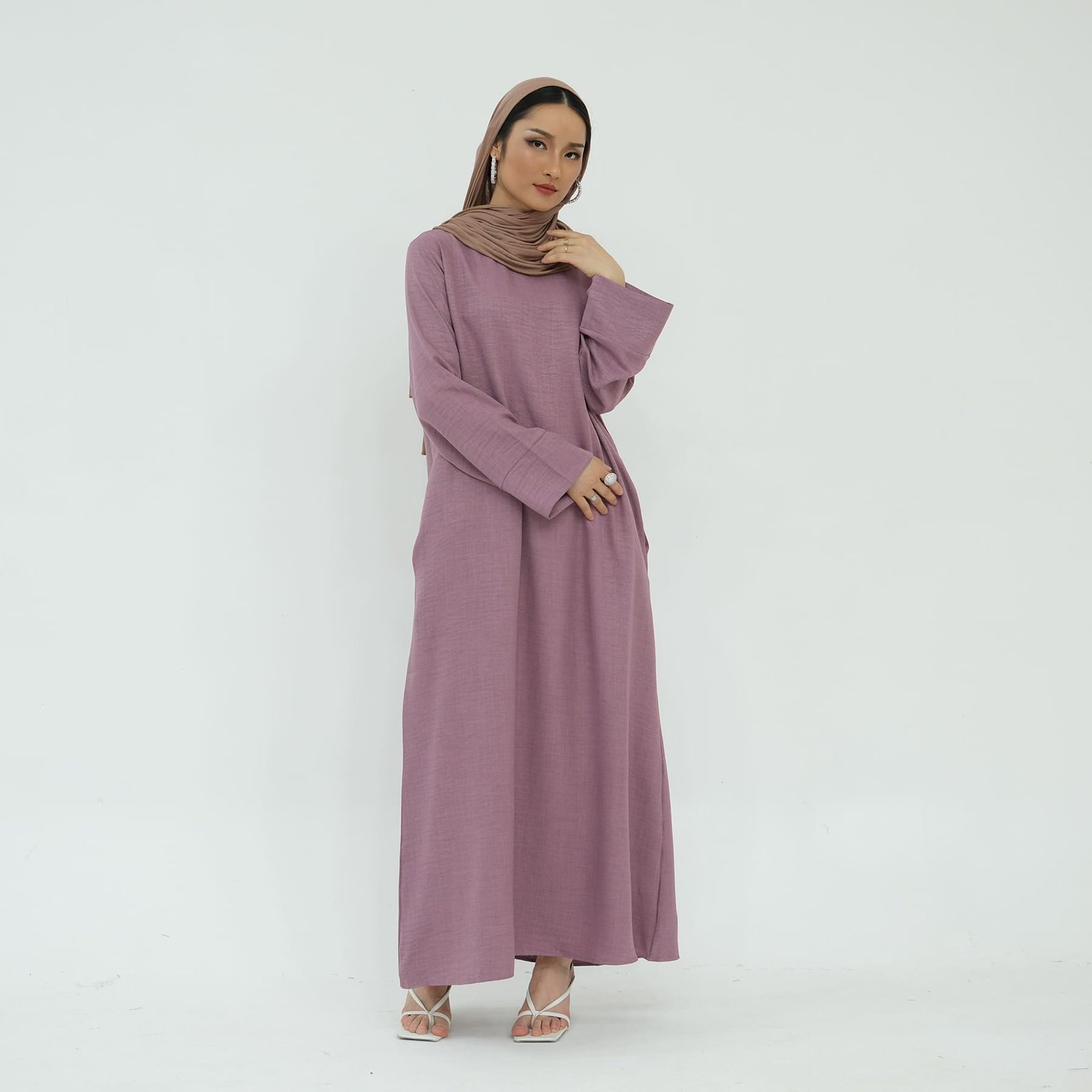 Mina Abaya