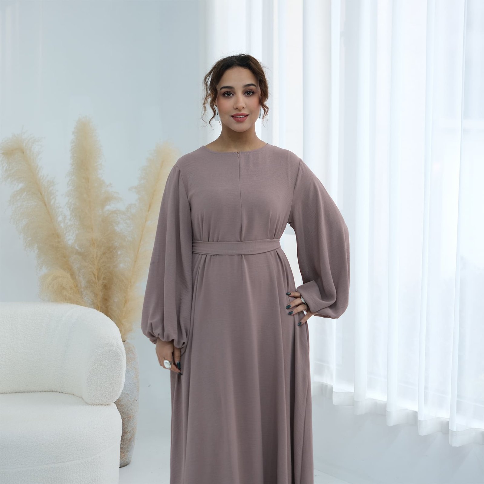 Nayla Belted Abaya
