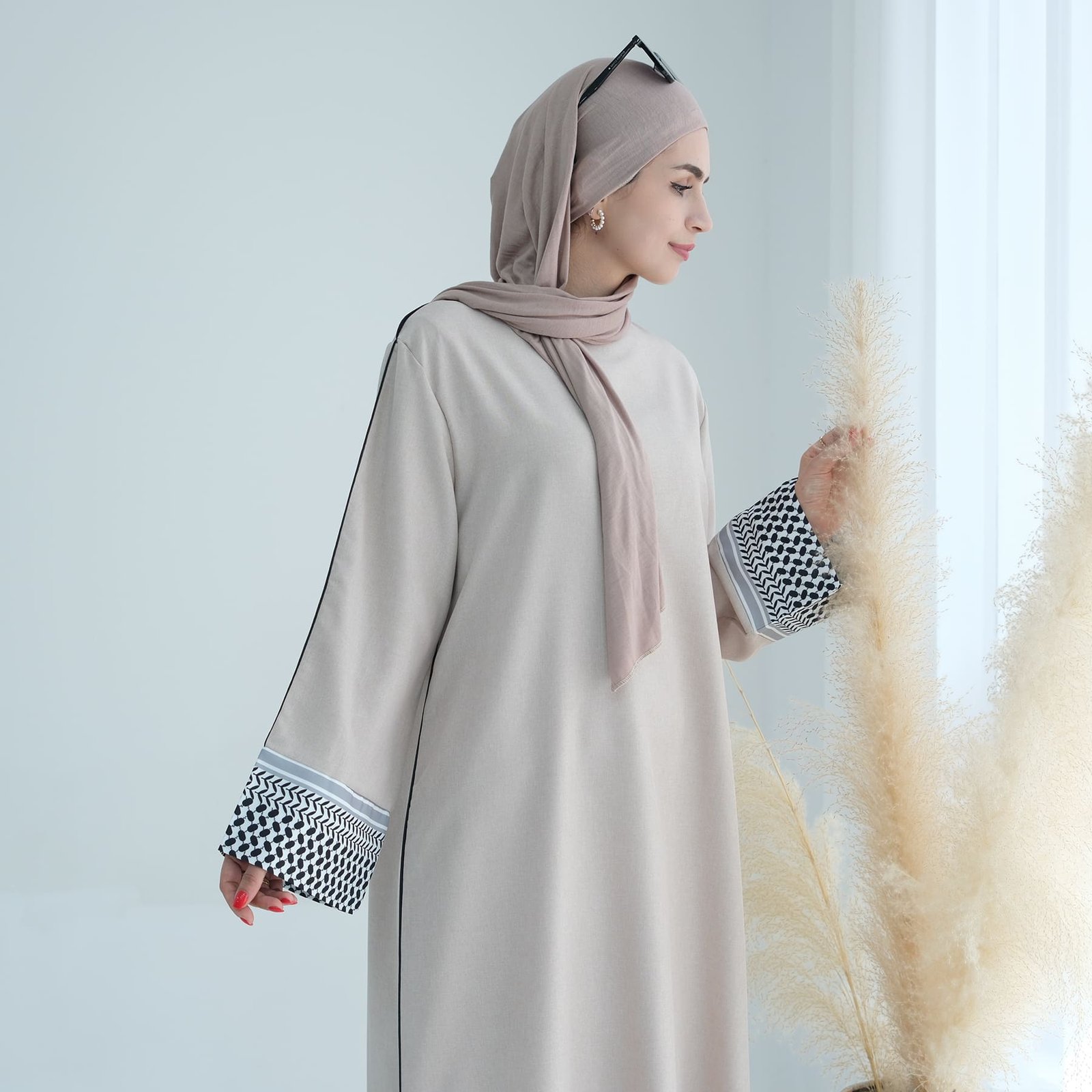 Layali Contrast-Cuff Abaya